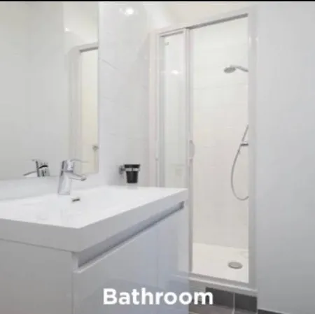 Pres De La Porte Maillot Apartment Paris